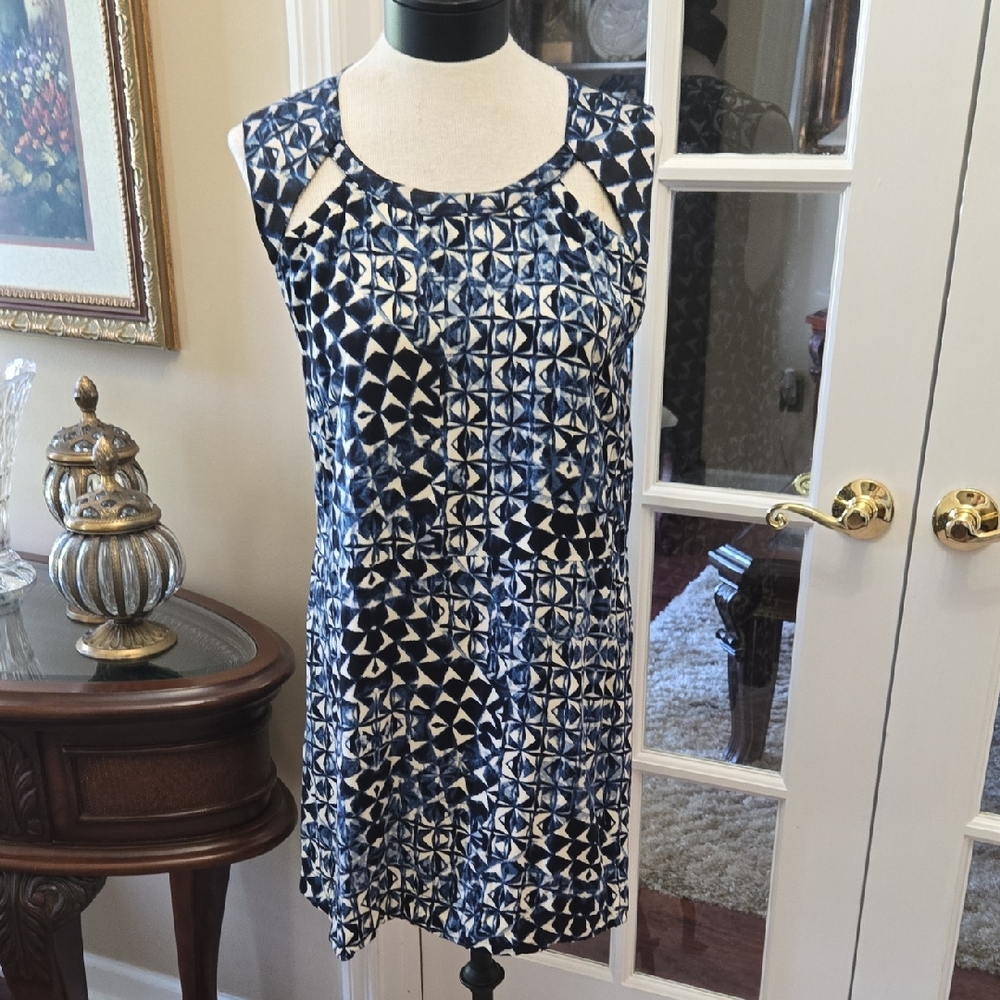Lucky Brand Navy Blue White Bohemian Mini Dress Sleeveless Cut Out Neck M EUC